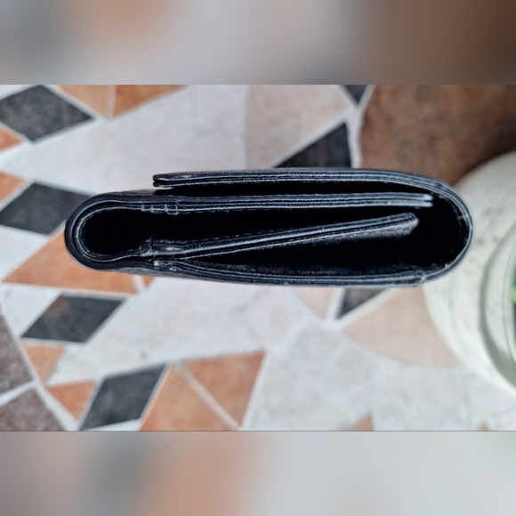 Kate Spade New York Grey Street Callie Pebble Leather TriFold Wallet Black-pics - Picture 4 of 10